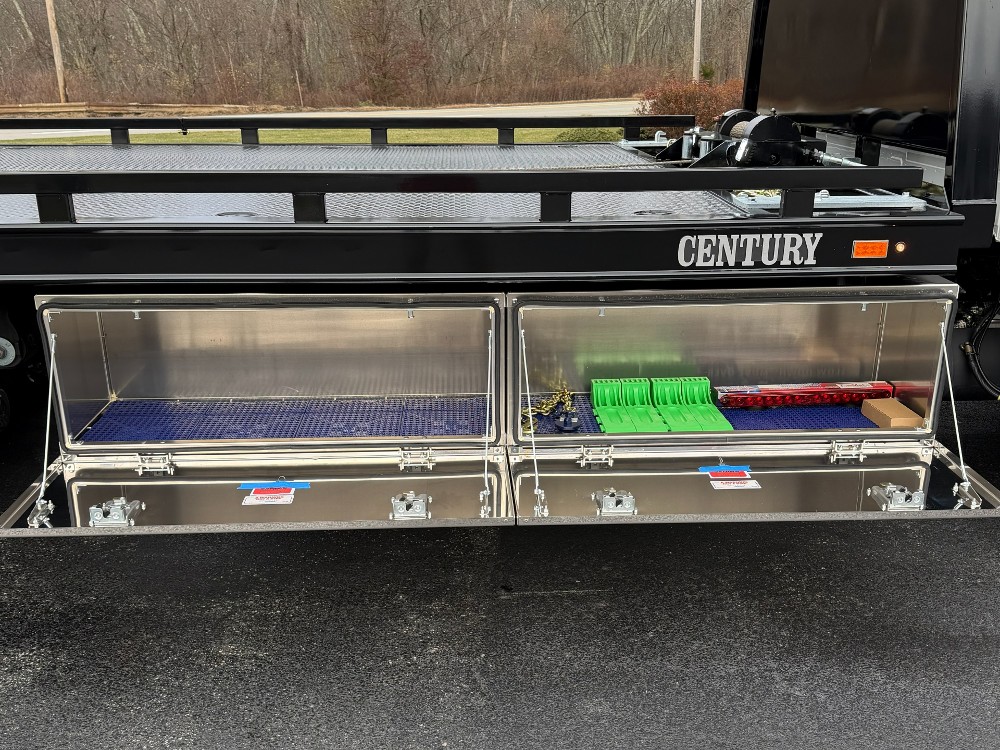 2025 Hino L6 (Key# 1942) 11